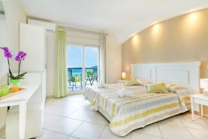 Room-204-2