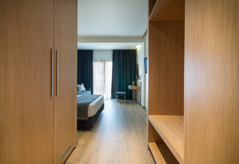 georgiadis-house(15)_768x100000